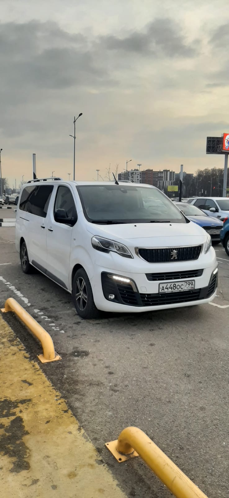 Peugeot Traveller
